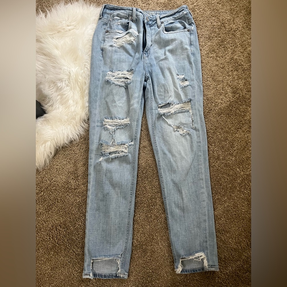 American Eagle Distressed Jeans